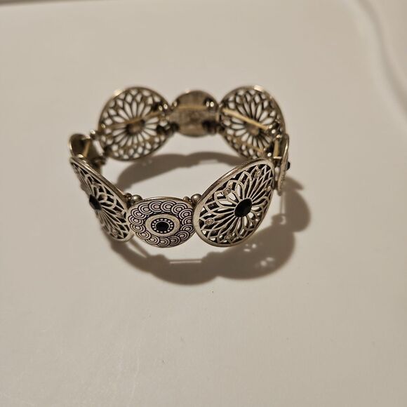 Vintage Metal Slipon Bracelet - Picture 4 of 4